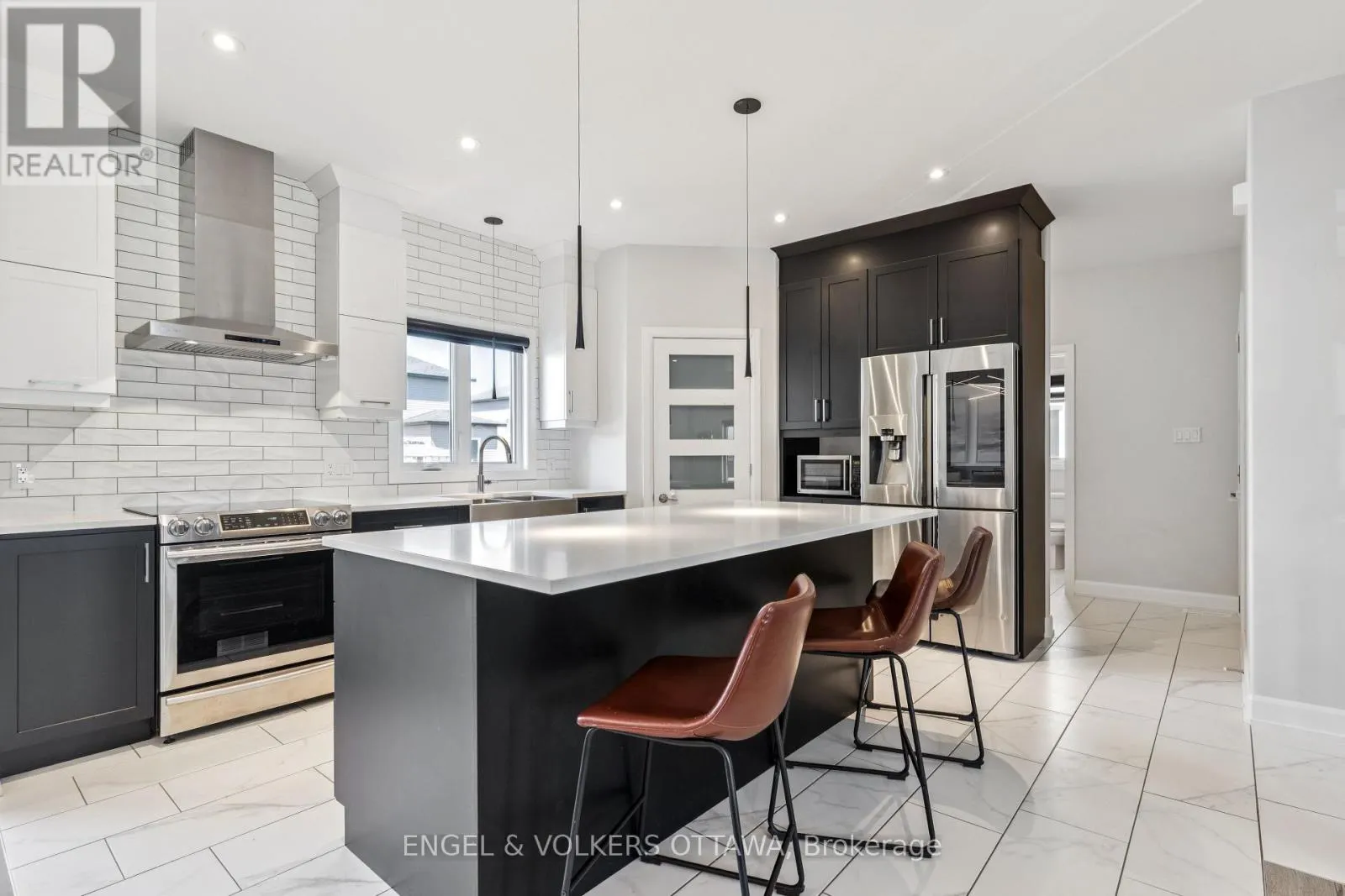 529 LUCENT STREET