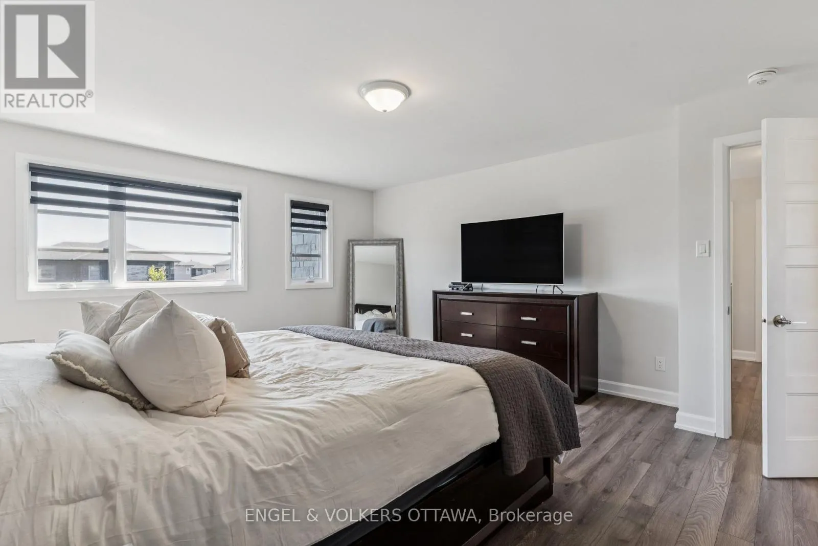 529 LUCENT STREET