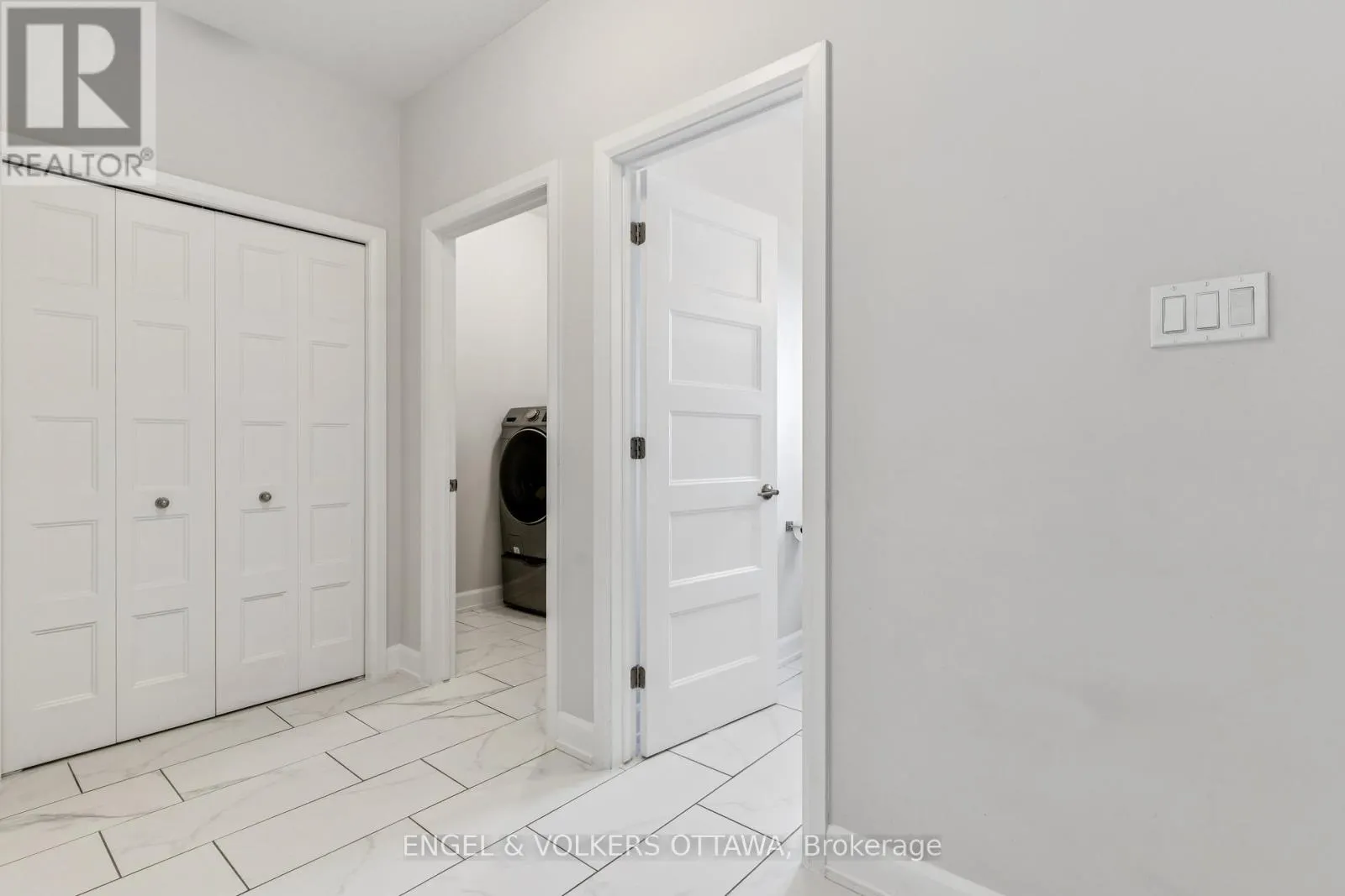 529 LUCENT STREET