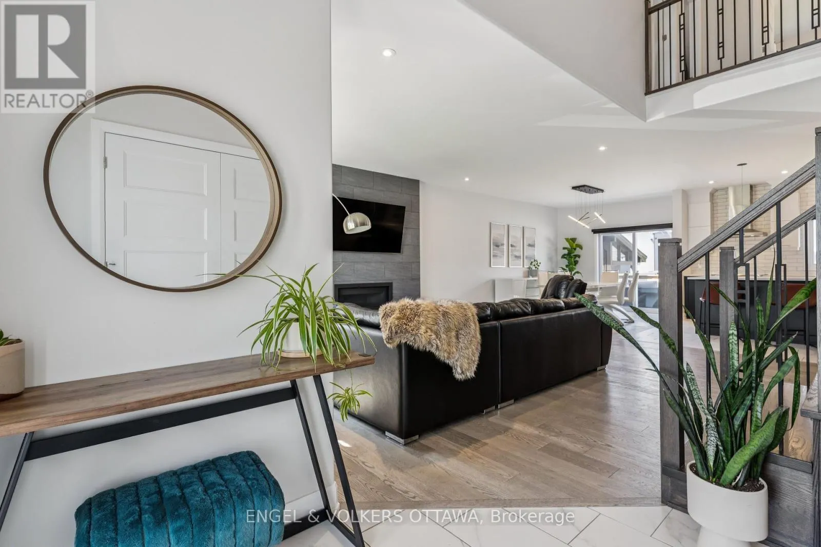 529 LUCENT STREET