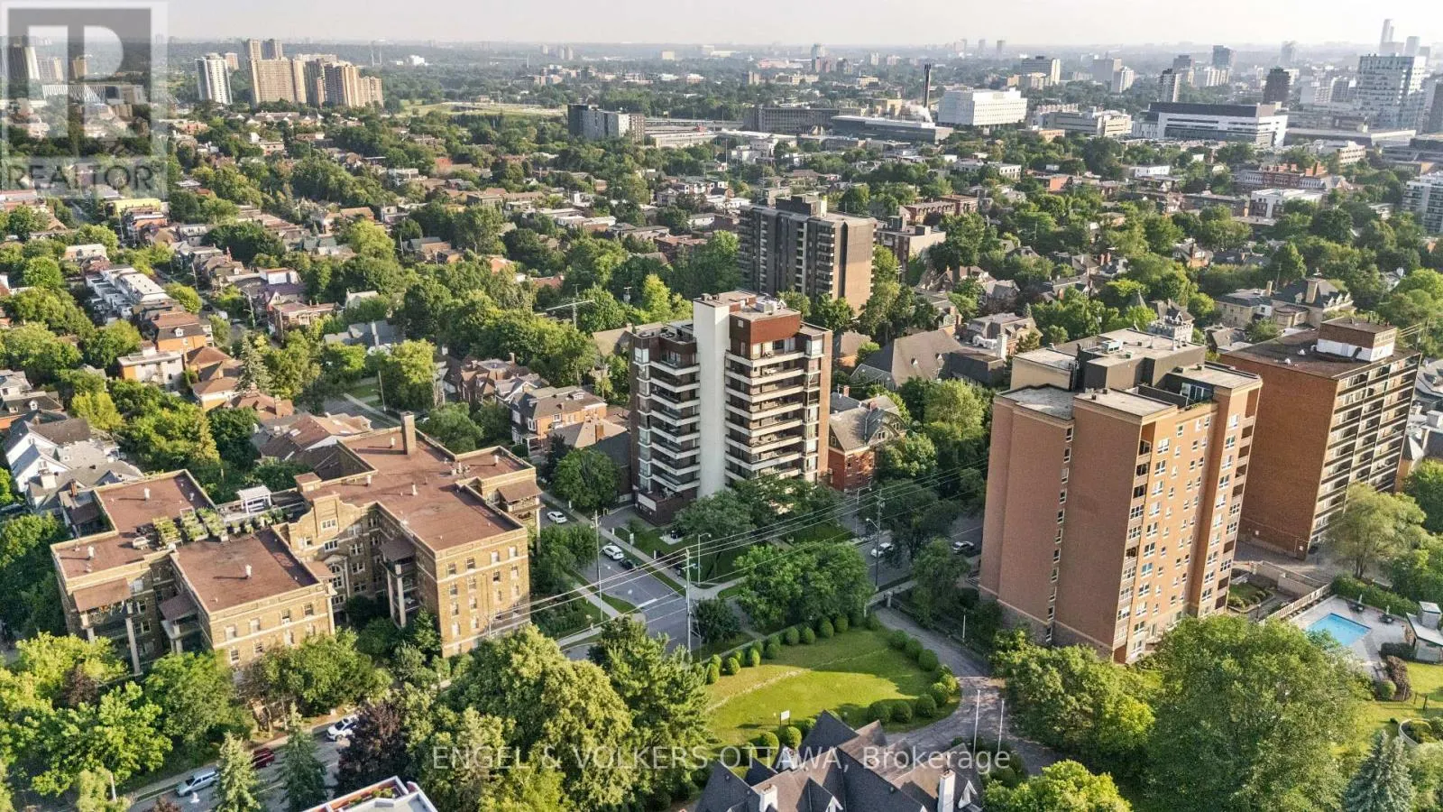 8A - 400 LAURIER AVENUE E