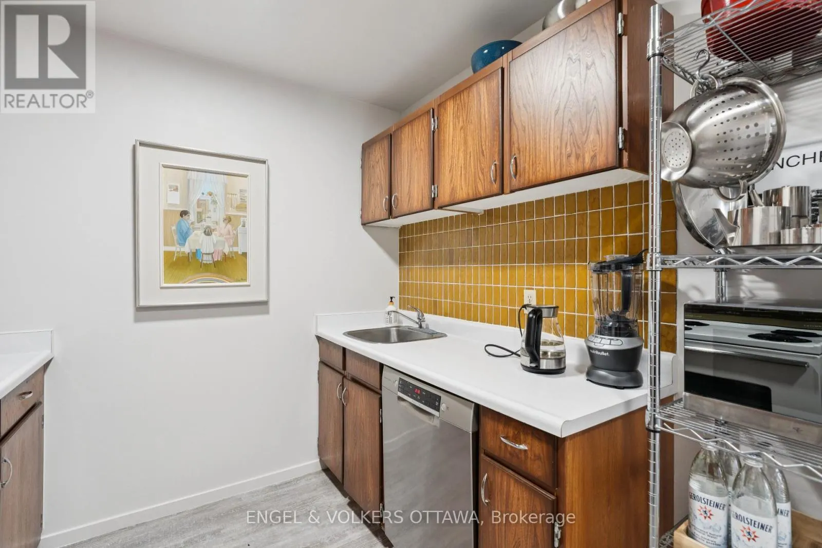8A - 400 LAURIER AVENUE E