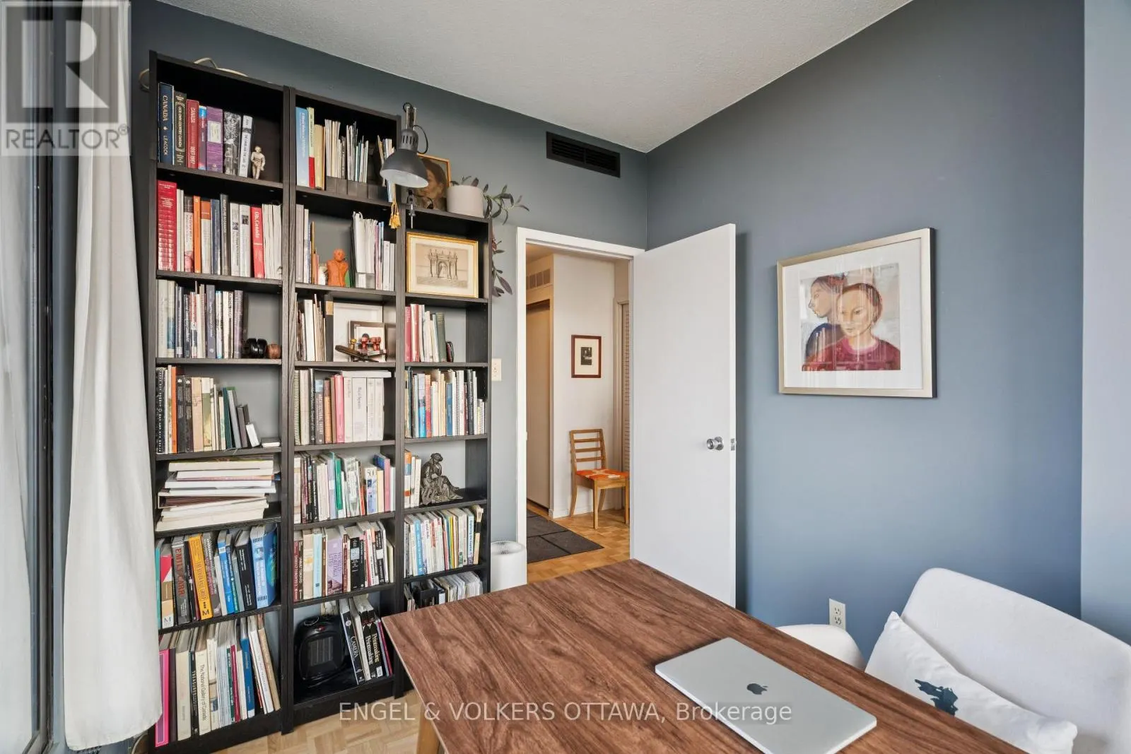 8A - 400 LAURIER AVENUE E