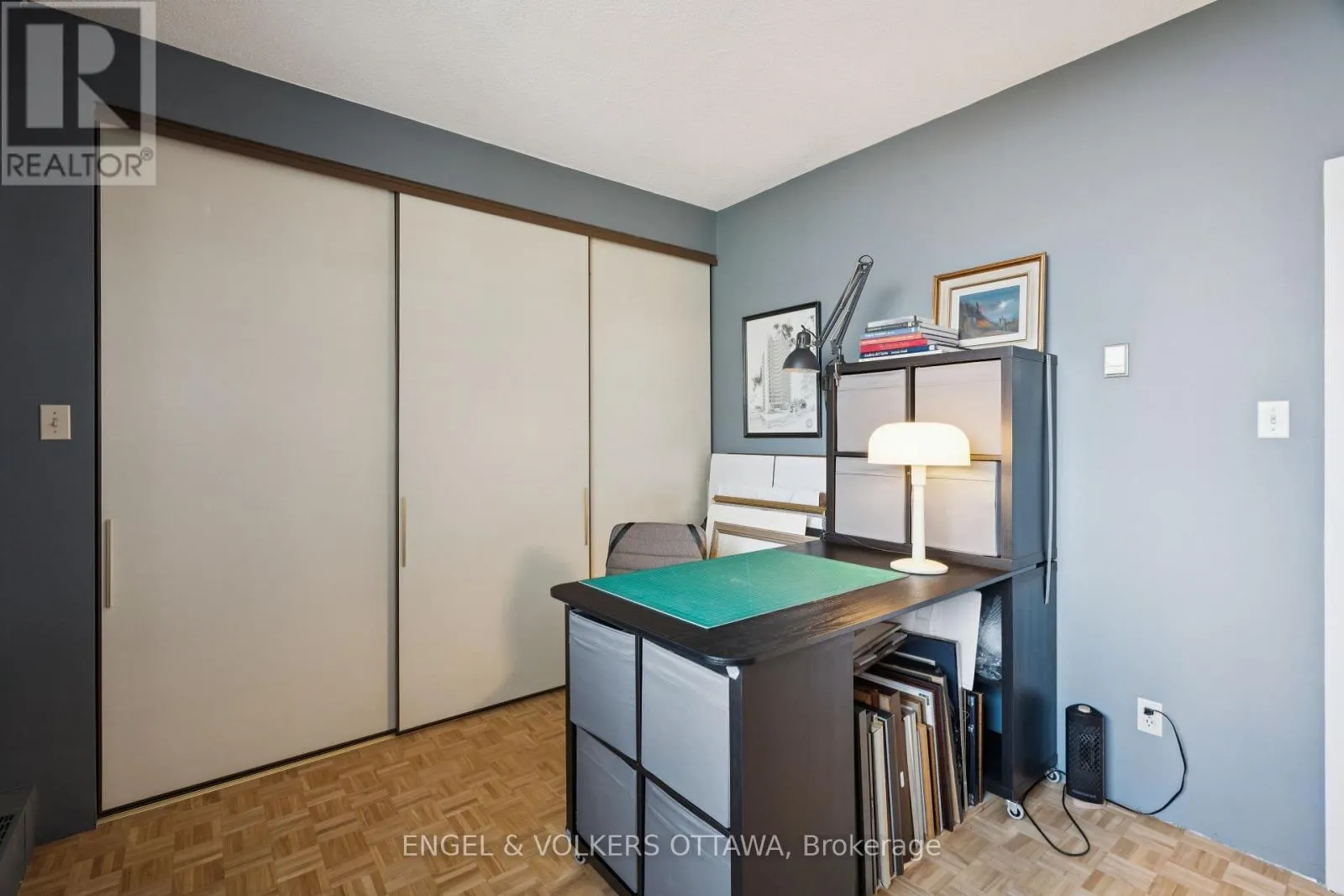8A - 400 LAURIER AVENUE E