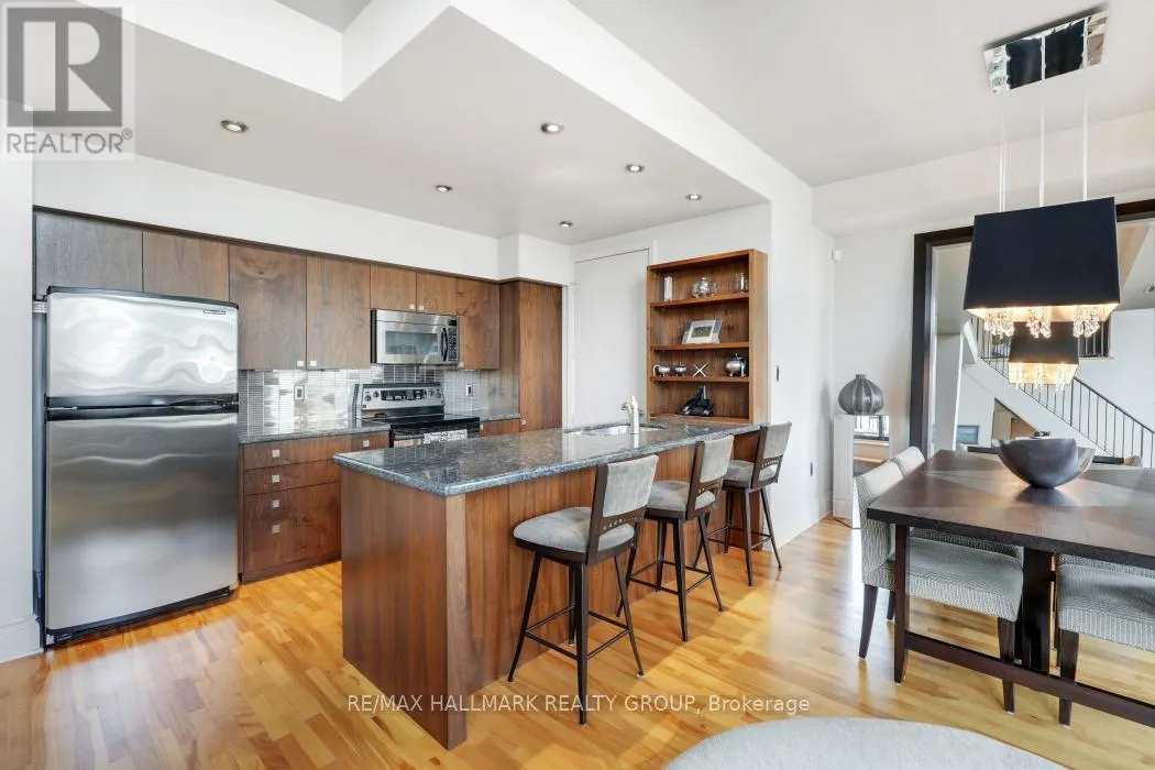 PH2 - 364 COOPER STREET