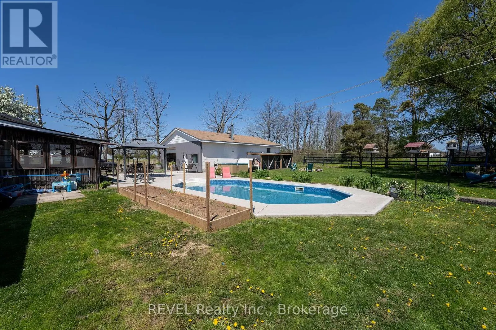 350 KEMP ROAD W