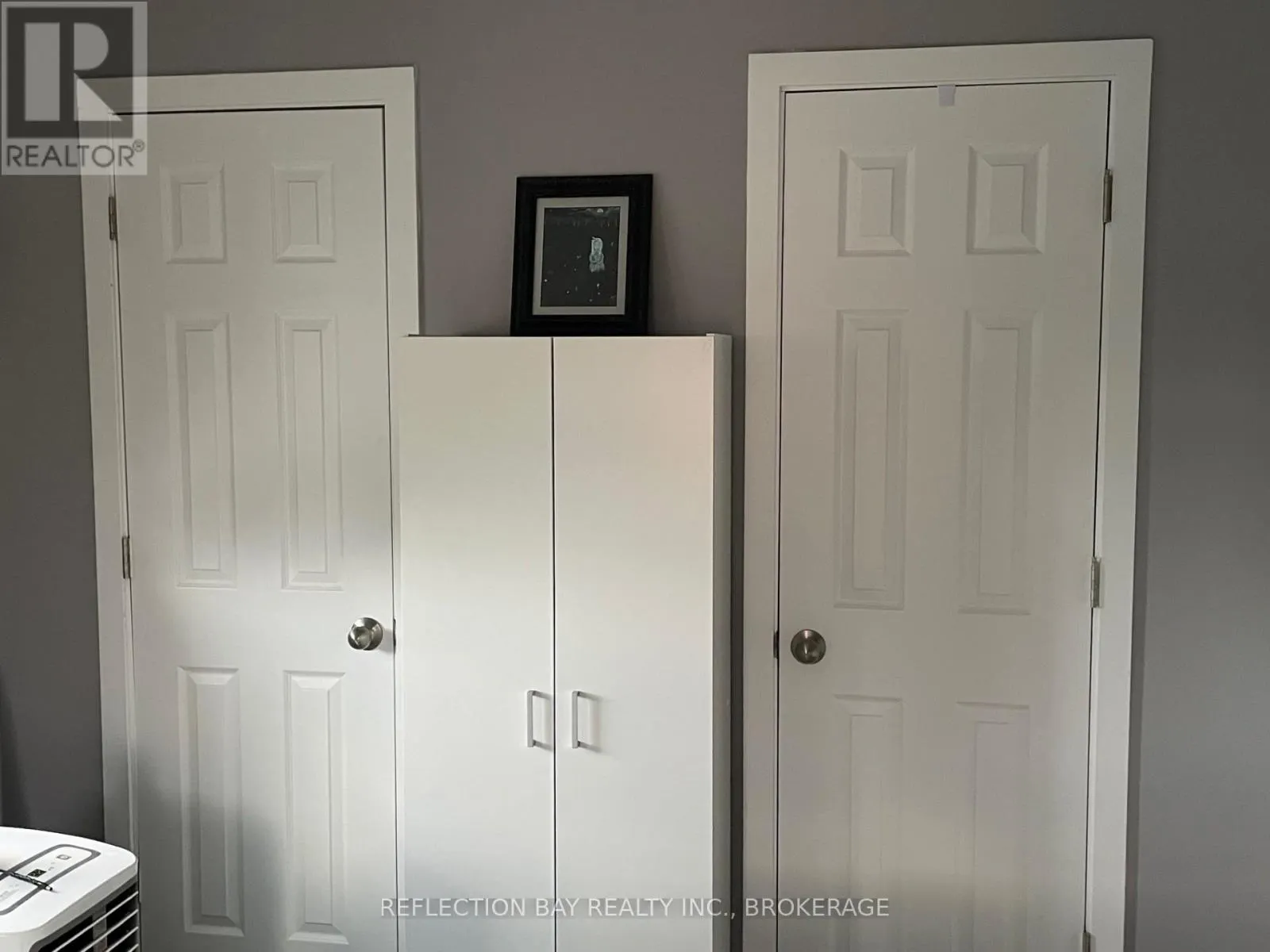 8 - 5 APPLEWOOD AVENUE, #8