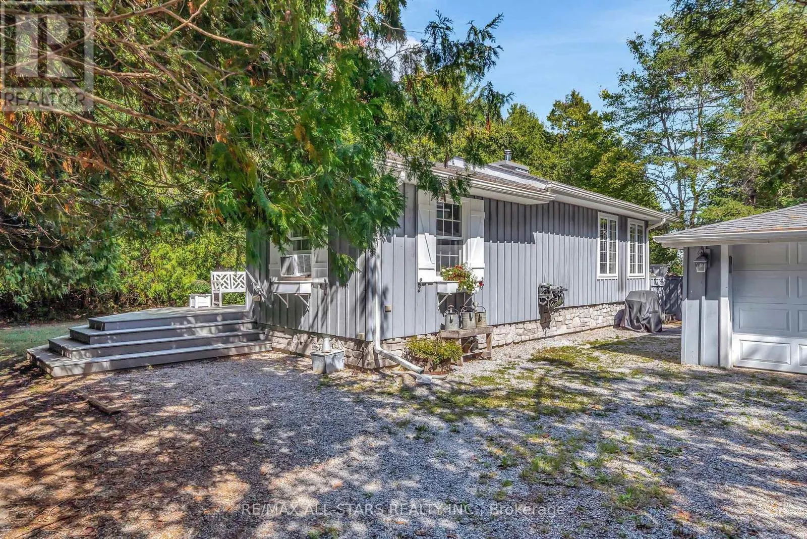 50 BAYVIEW ESTATE ROAD
