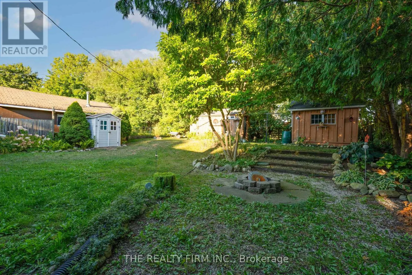 217 MANITOULIN DRIVE E