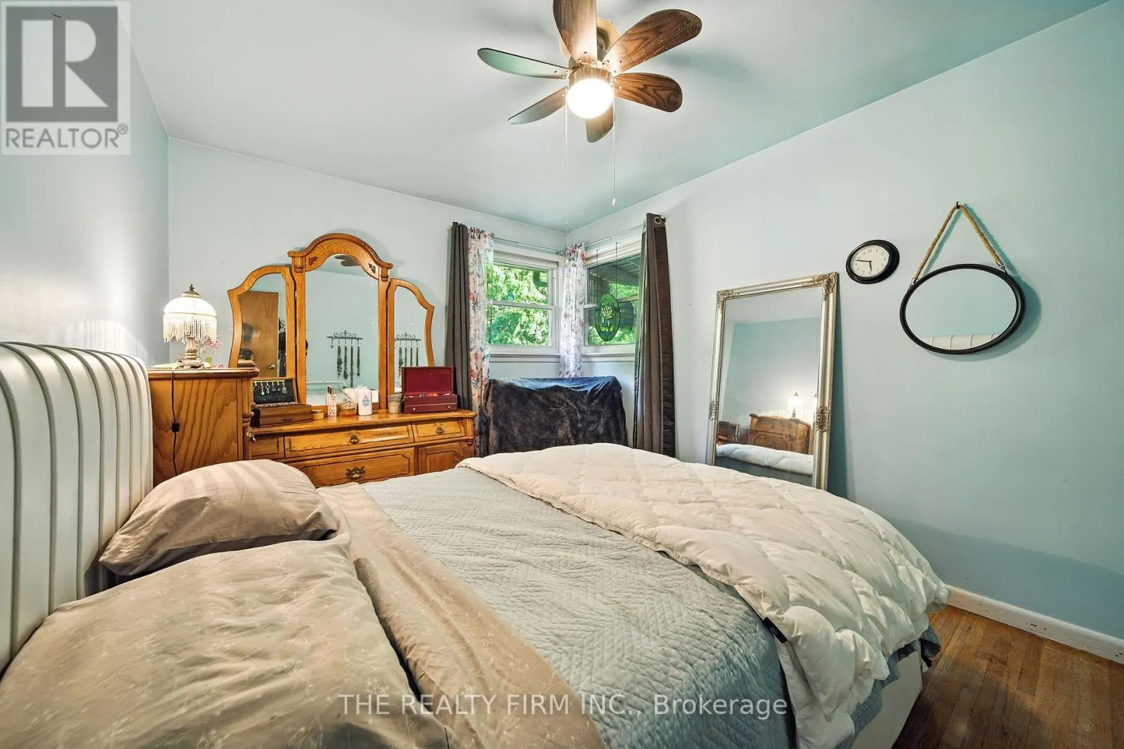 217 MANITOULIN DRIVE E