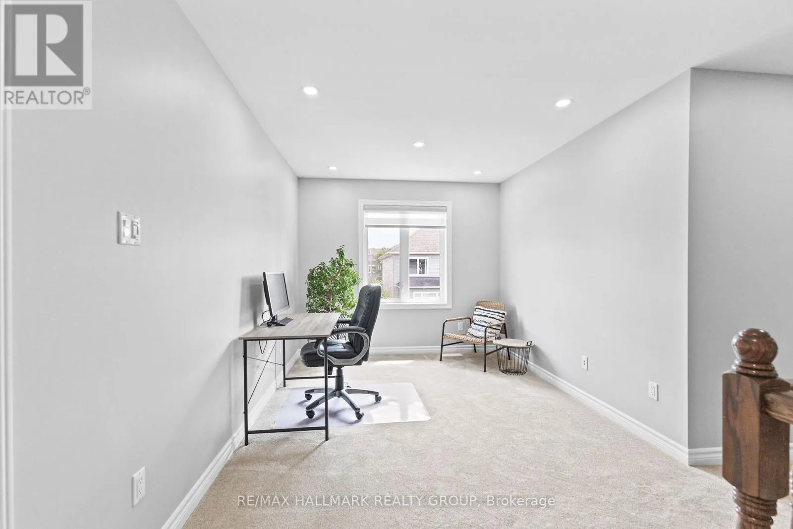 254 GRACEWOOD CRESCENT