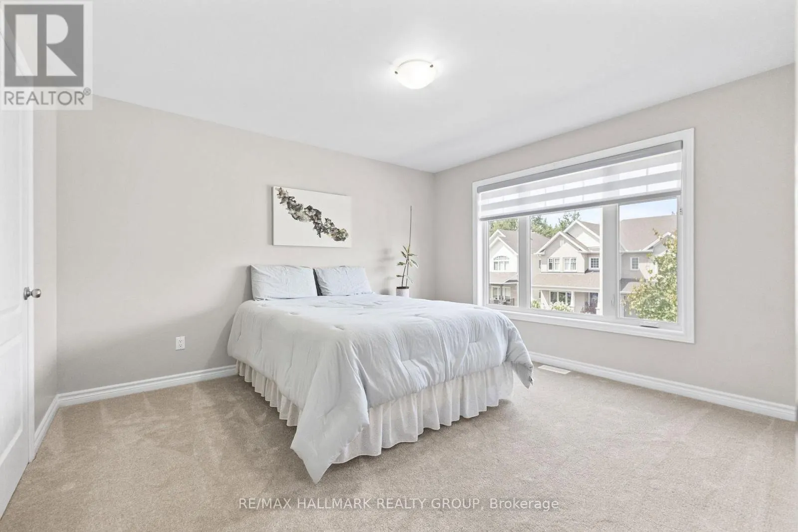 254 GRACEWOOD CRESCENT