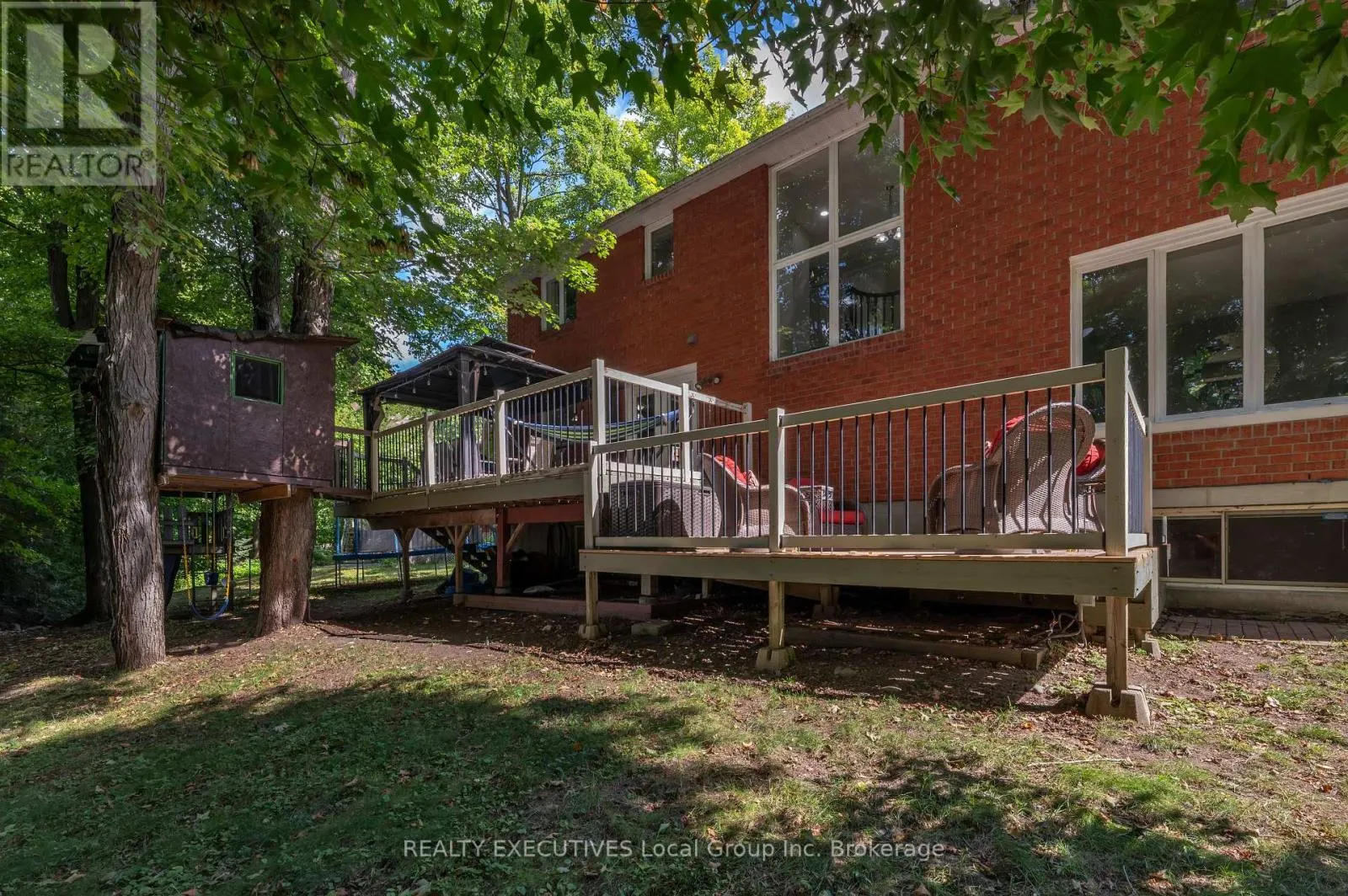 31 ROBINHOOD COURT