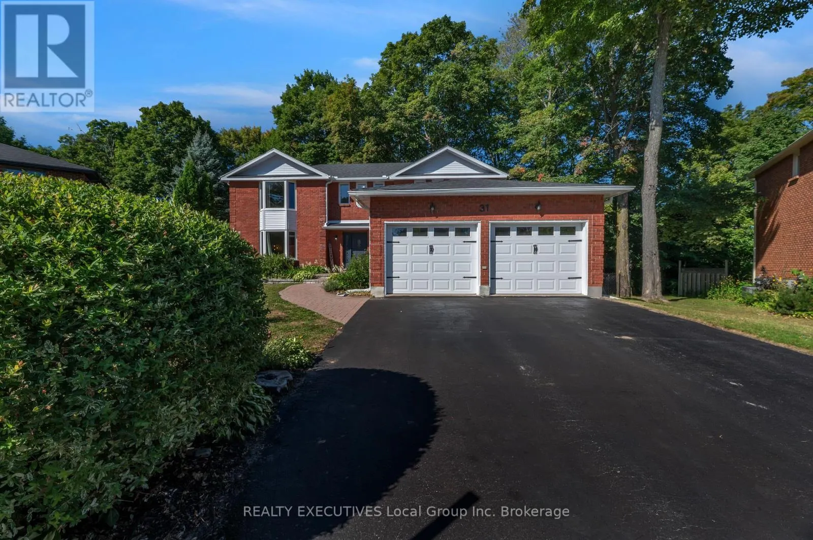 31 ROBINHOOD COURT