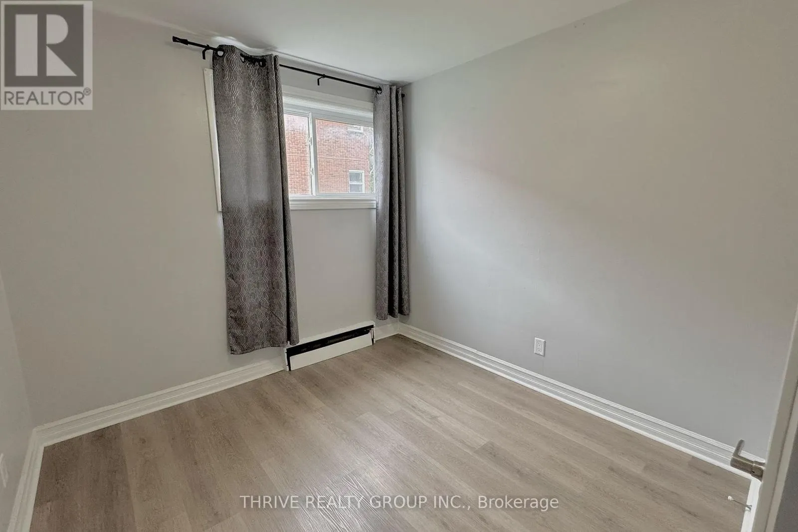 5 - 100 KING EDWARD AVENUE, #5