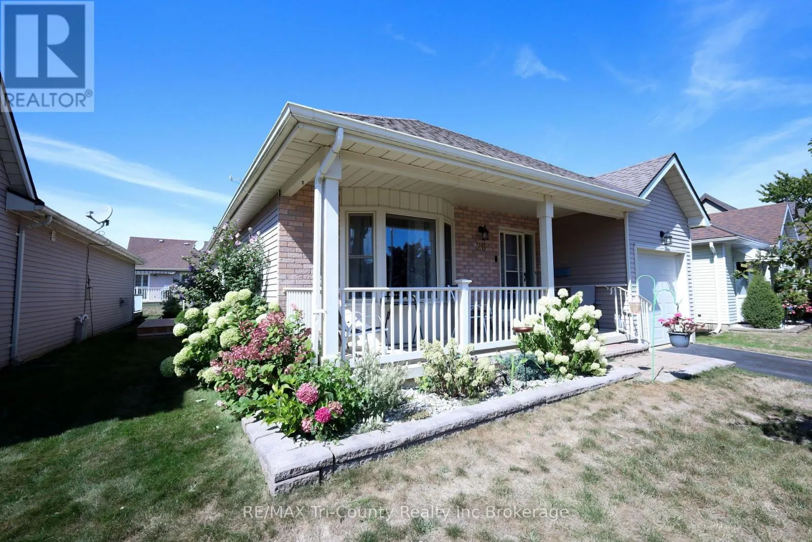 20 EDWIN CRESCENT