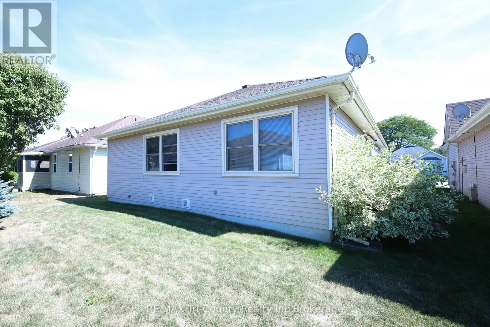 20 EDWIN CRESCENT