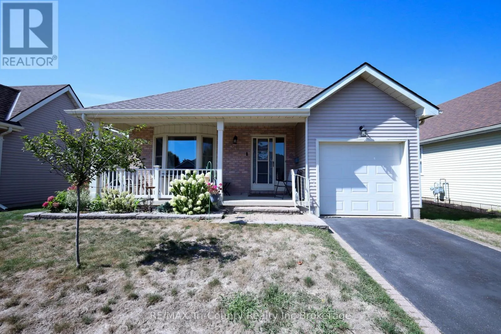 20 EDWIN CRESCENT