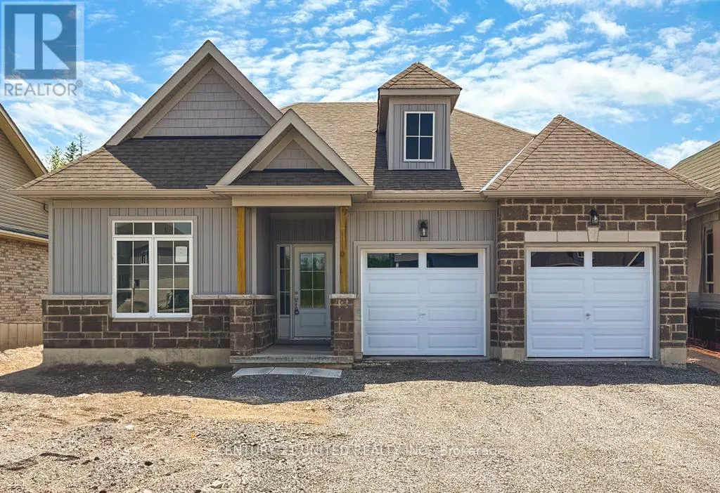67 HILLCROFT WAY