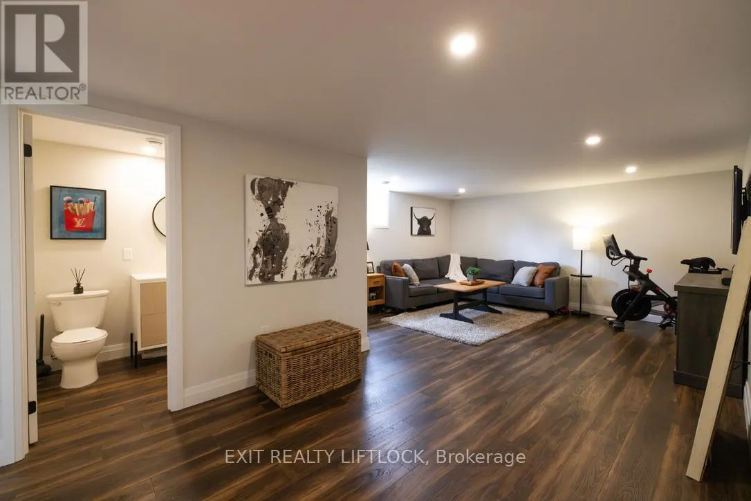 357 SIMONS AVENUE
