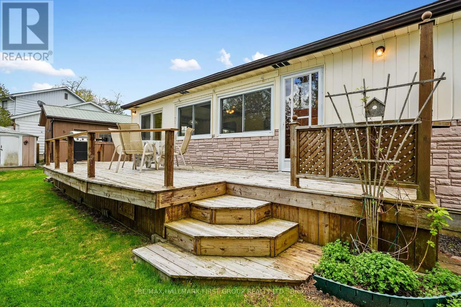 183 LAKE ROAD