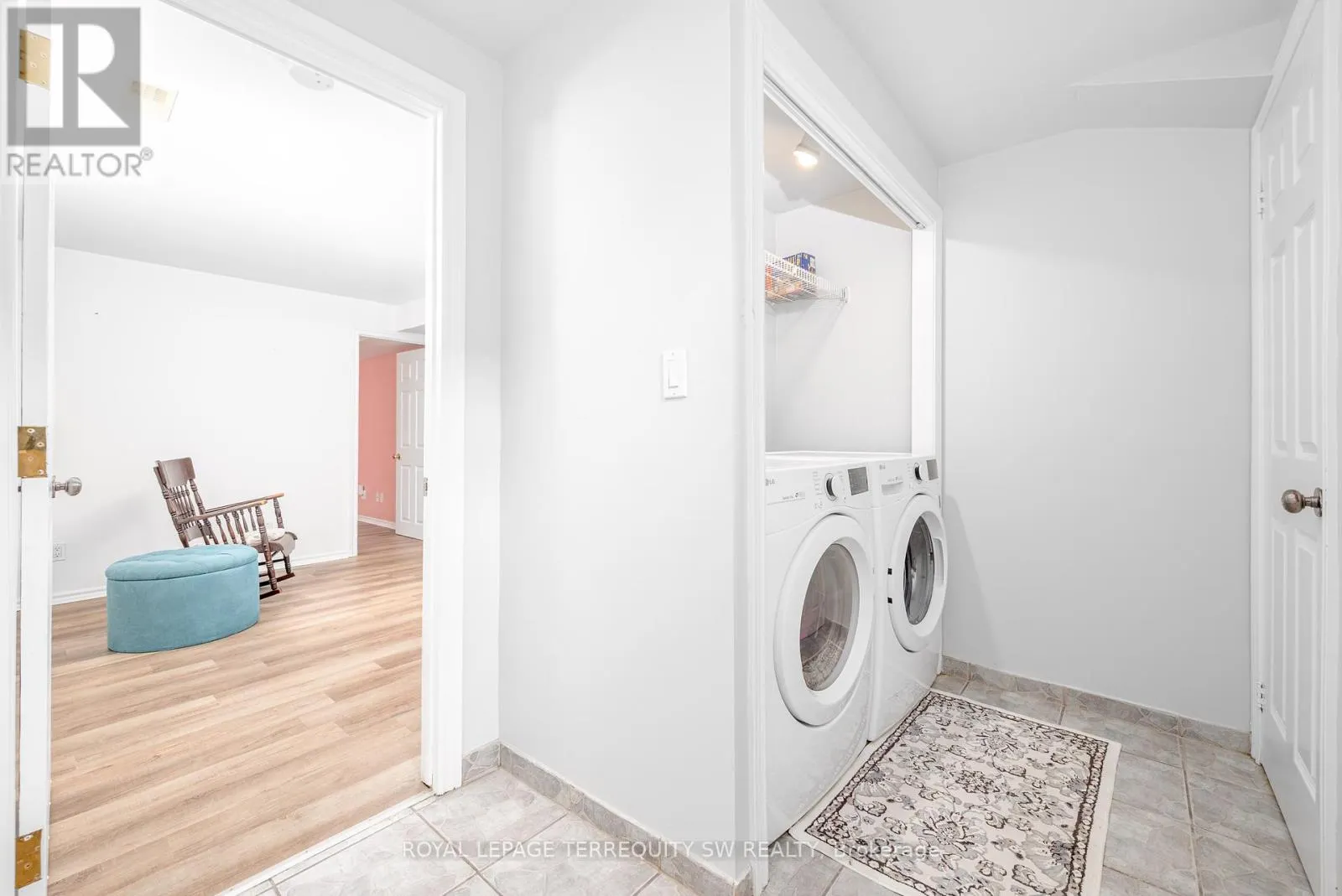 19 LAURENT BOULEVARD