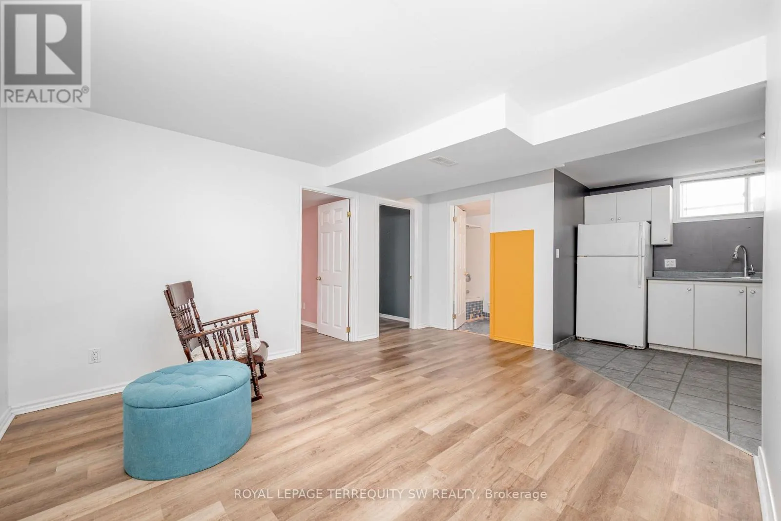 19 LAURENT BOULEVARD