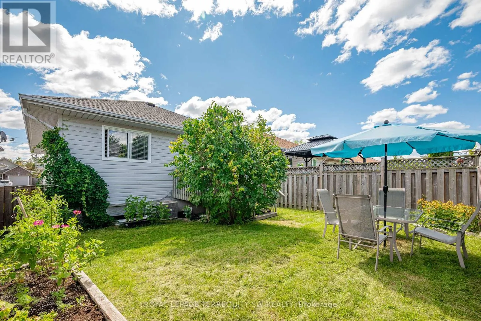19 LAURENT BOULEVARD