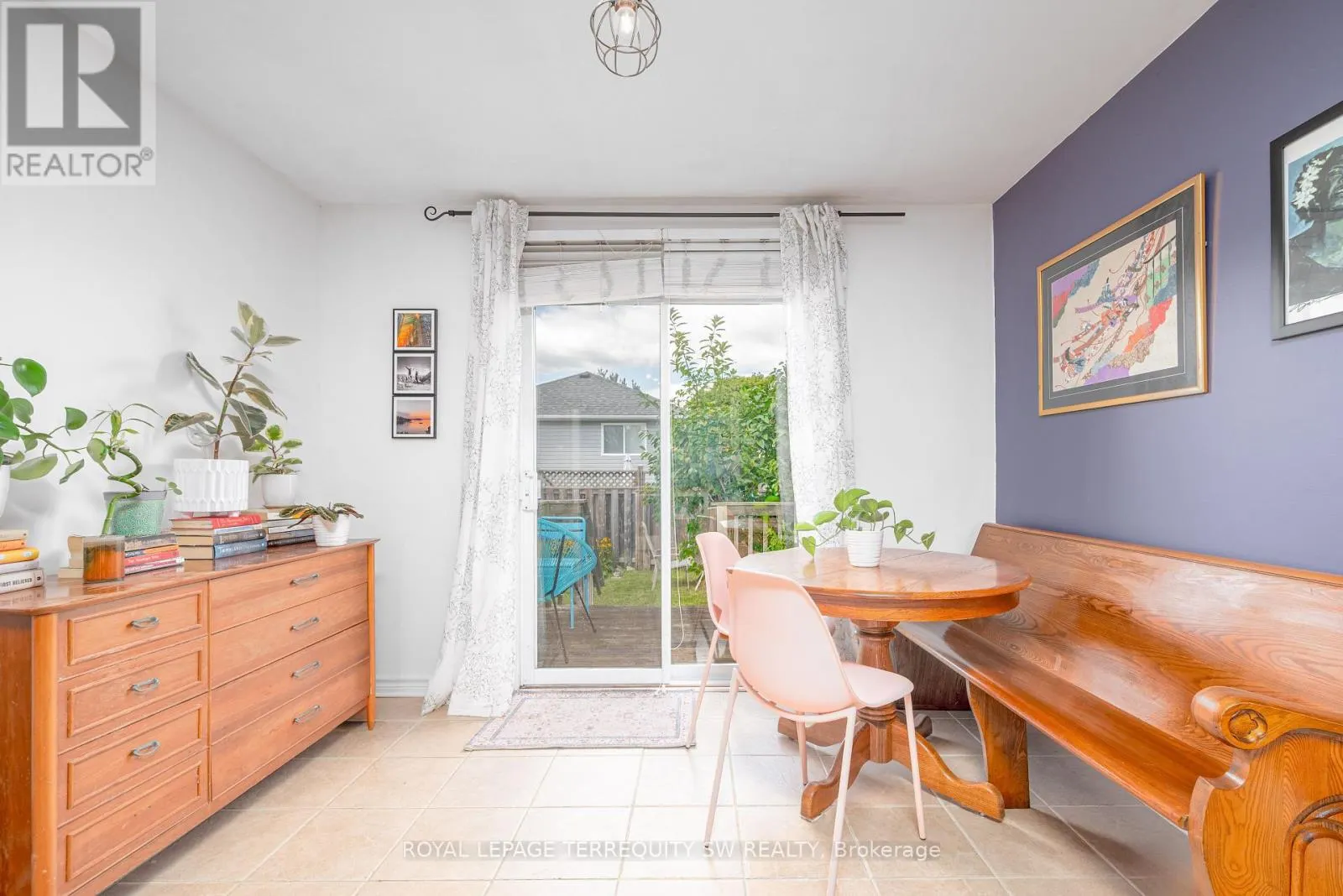 19 LAURENT BOULEVARD