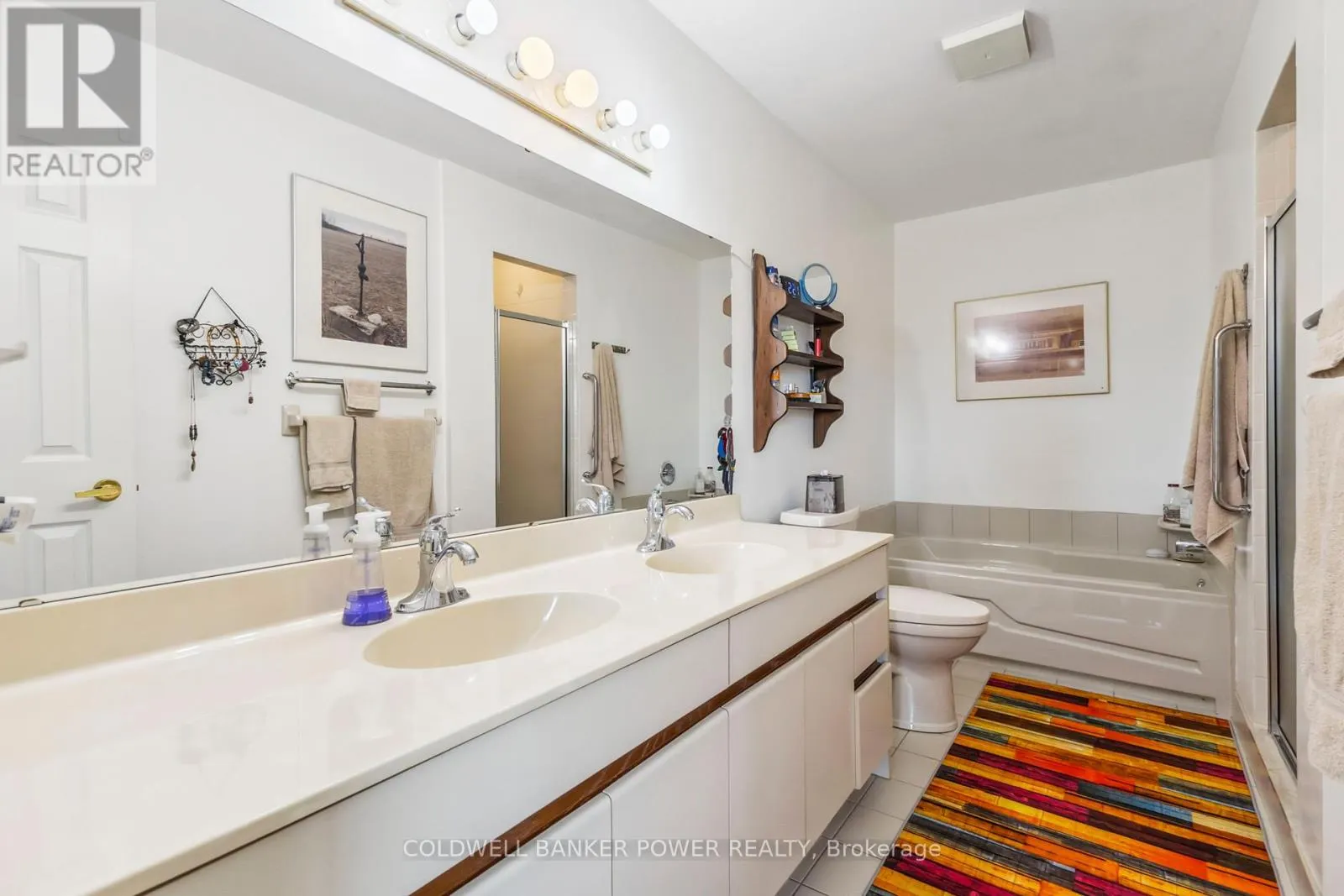 602 - 19 KING STREET, #602