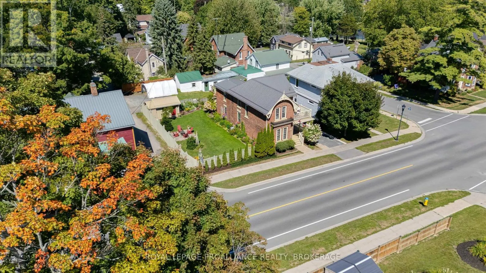 114 KING STREET W