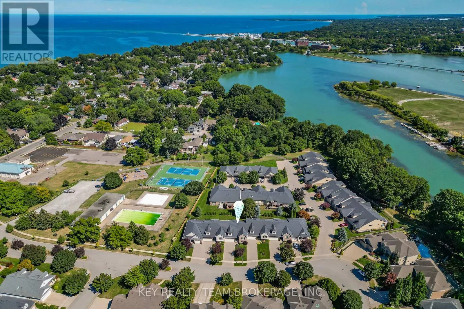 3 - 27 SCULLERS WAY, #3