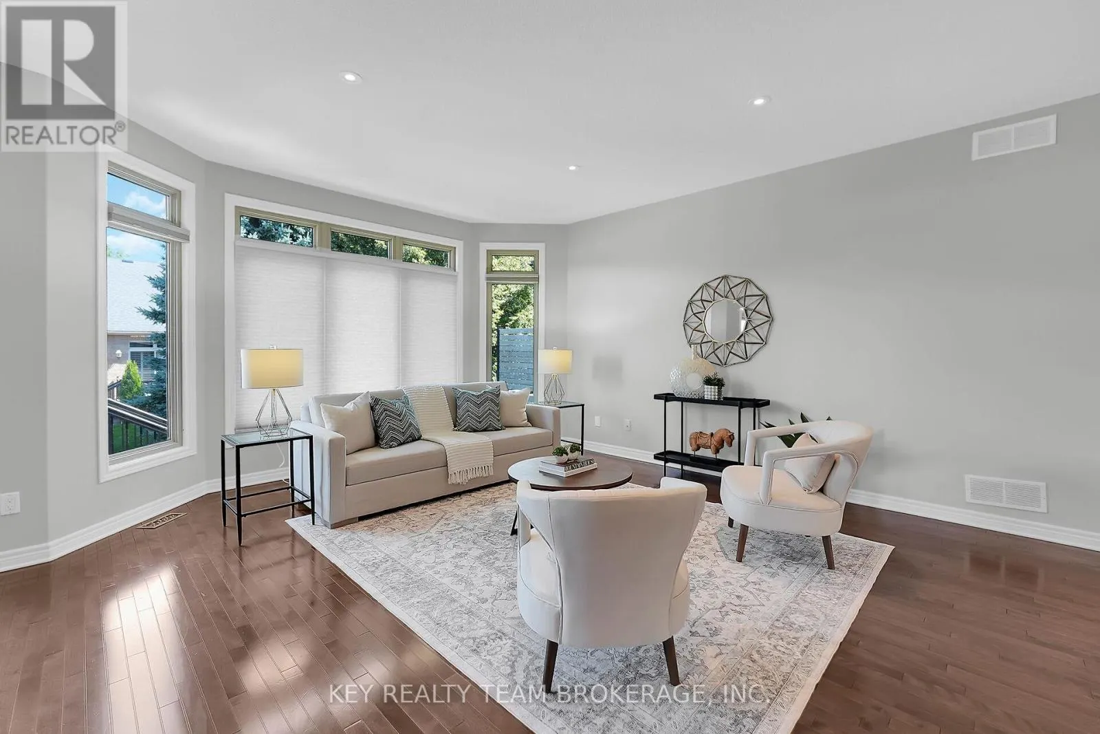 3 - 27 SCULLERS WAY, #3