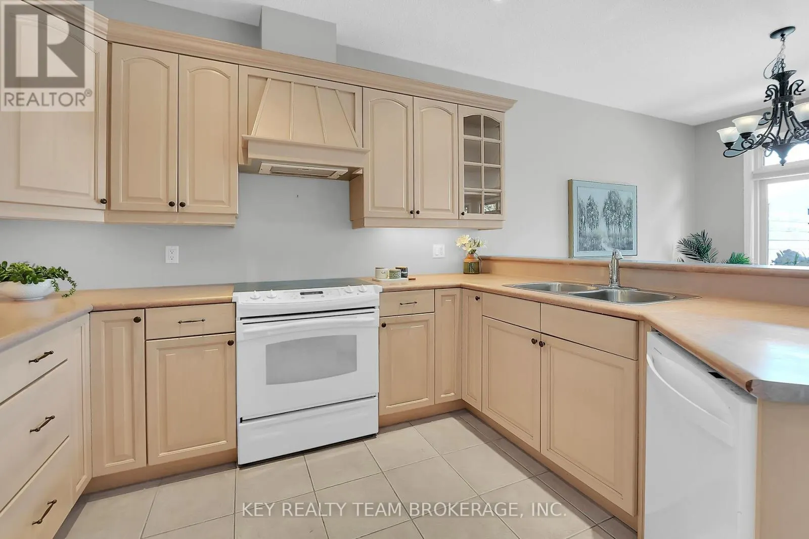 3 - 27 SCULLERS WAY, #3