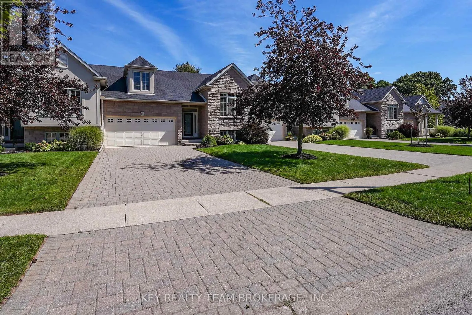 3 - 27 SCULLERS WAY, #3