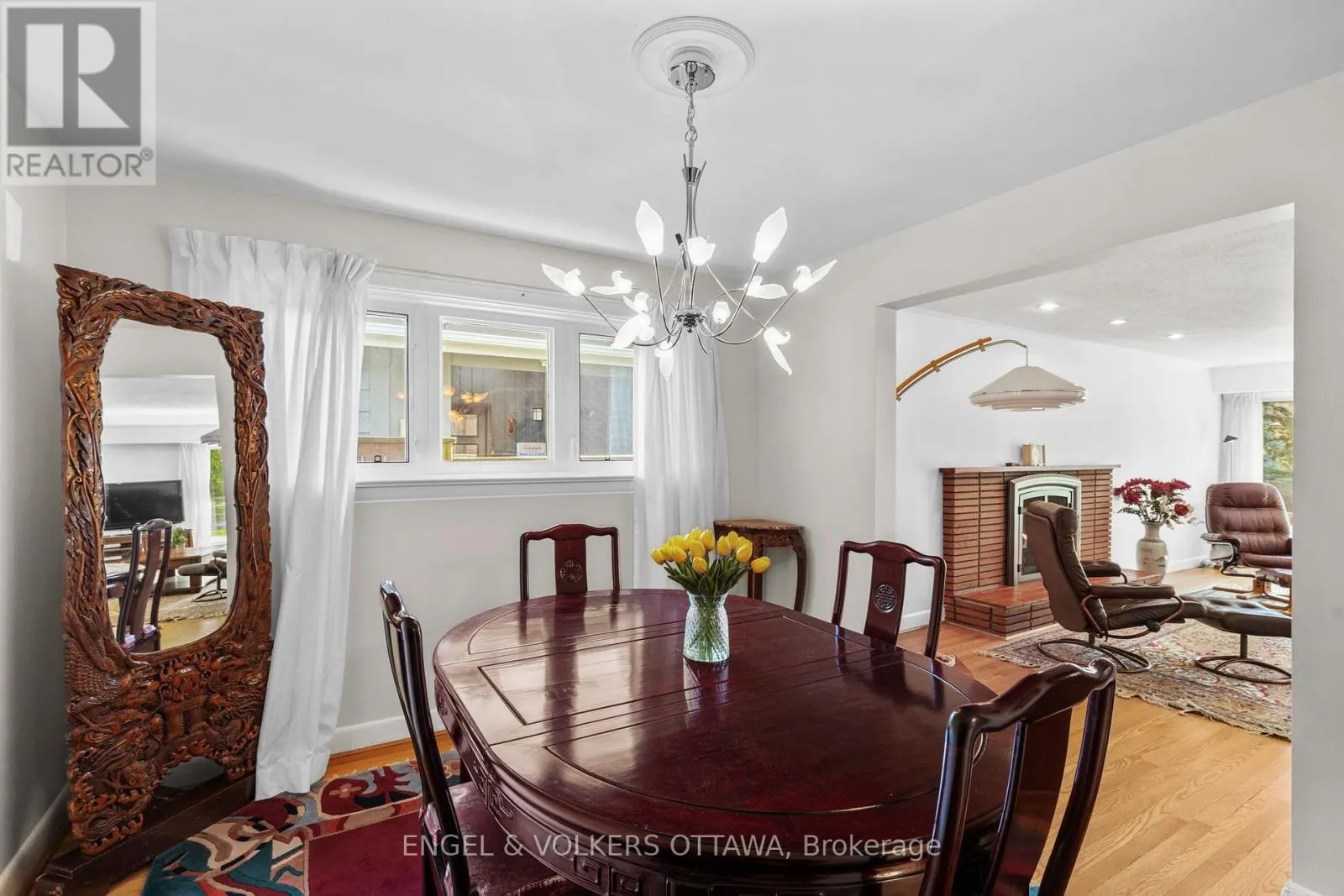 337 MOUNTBATTEN AVENUE
