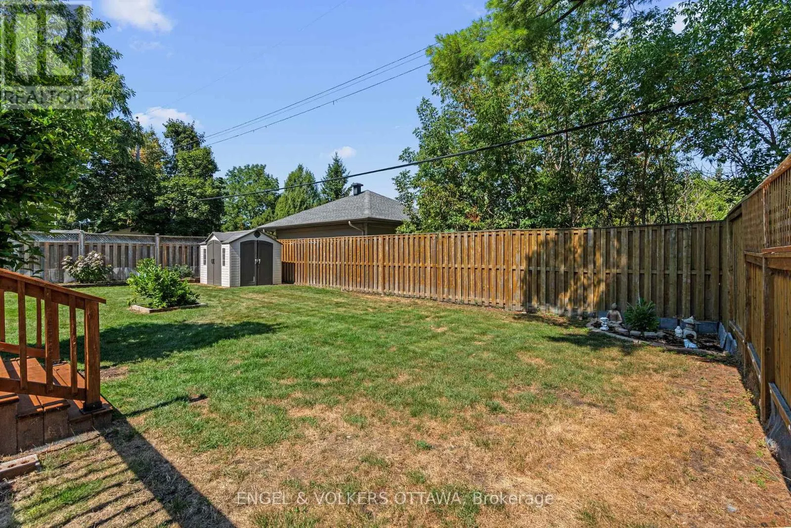337 MOUNTBATTEN AVENUE