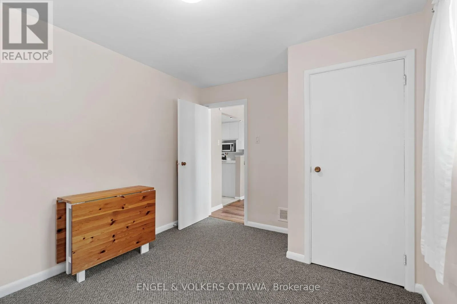 337 MOUNTBATTEN AVENUE