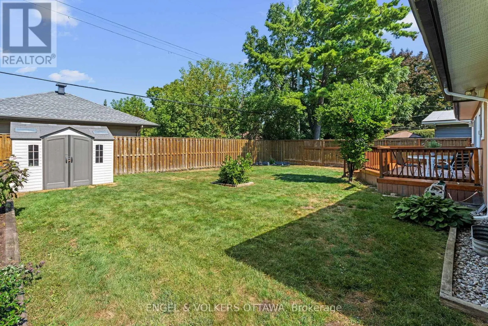 337 MOUNTBATTEN AVENUE