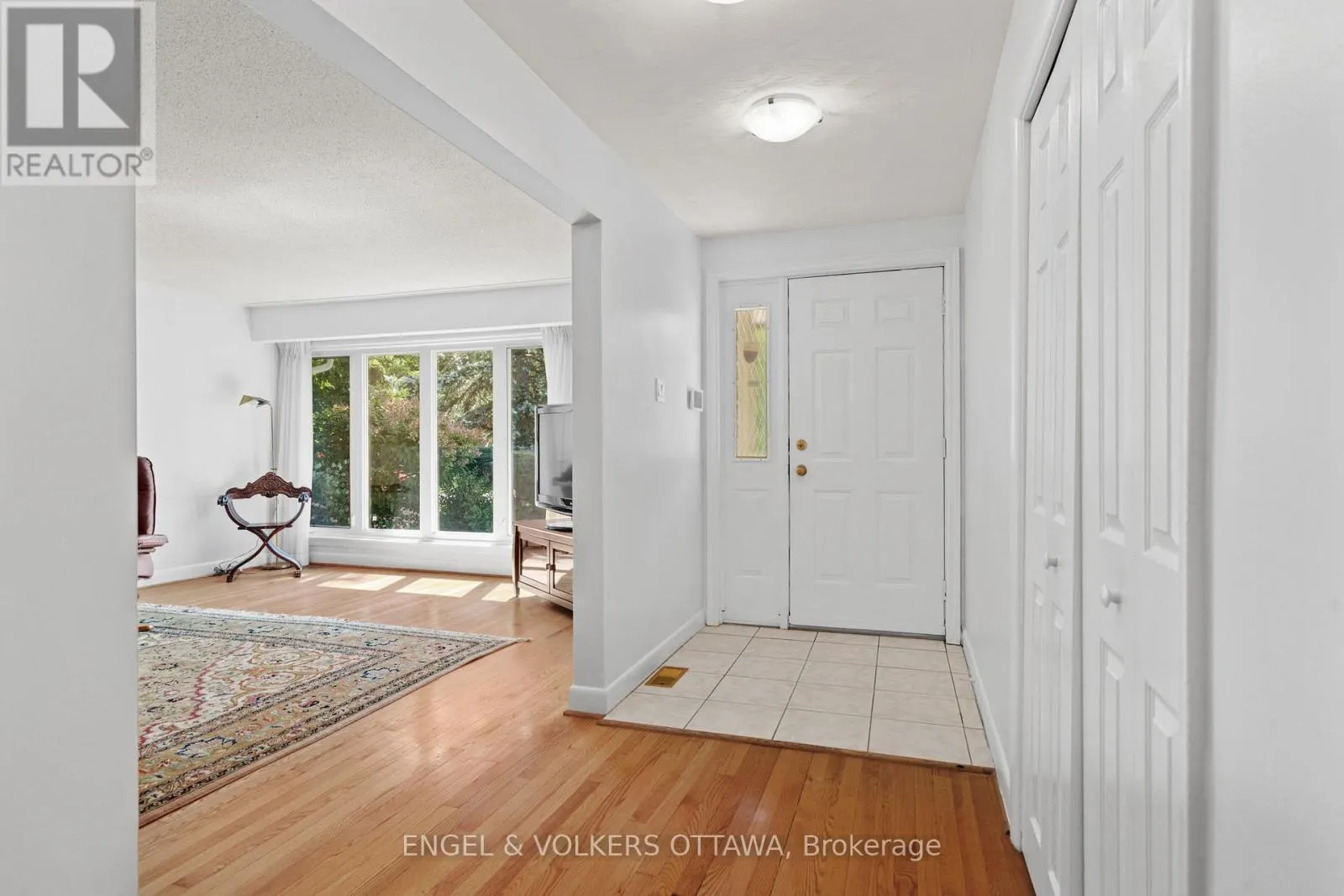 337 MOUNTBATTEN AVENUE