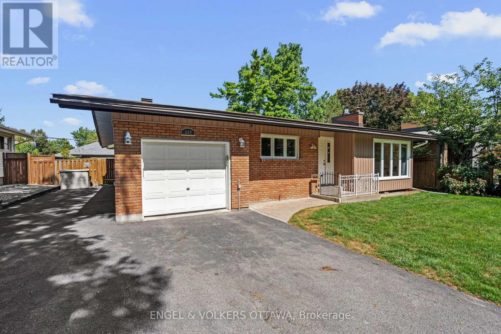 337 MOUNTBATTEN AVENUE