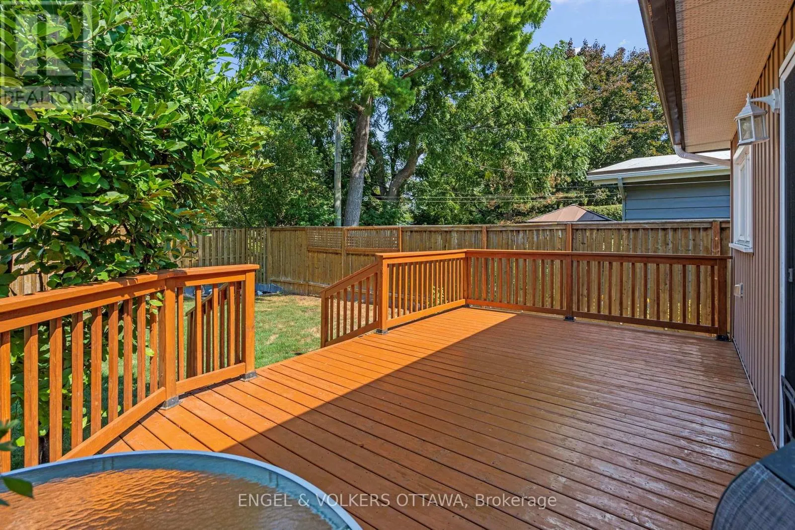 337 MOUNTBATTEN AVENUE