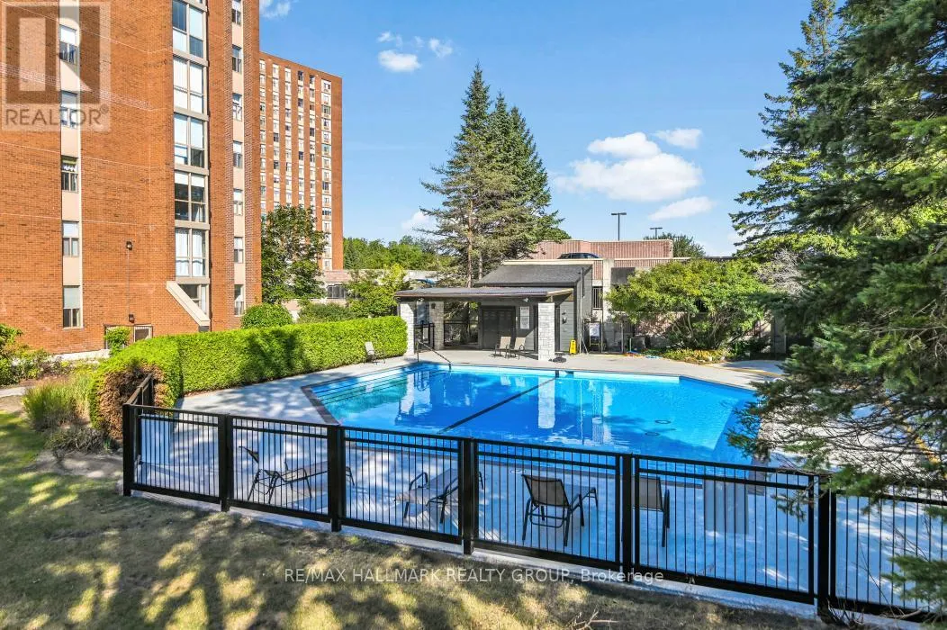 708 - 2760 CAROUSEL CRESCENT