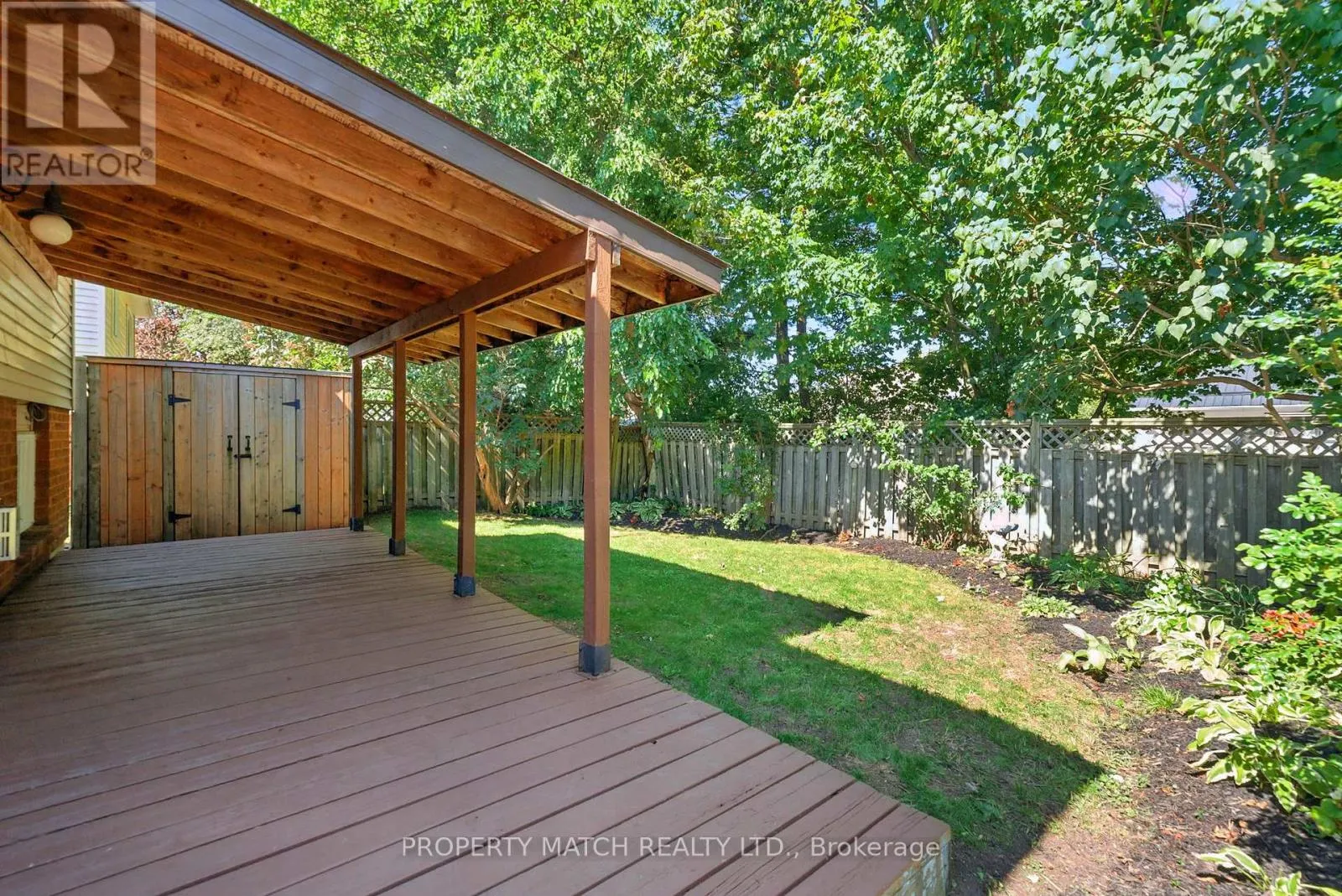 496 BURNHAM MANOR COURT