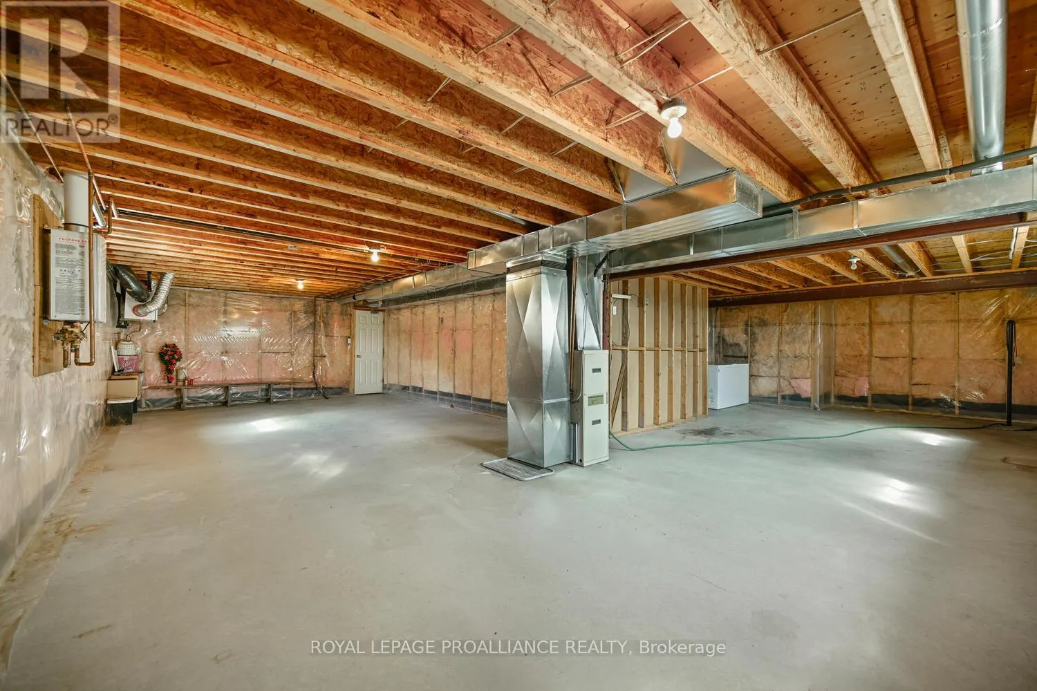 3560/3562 WEIR ROAD