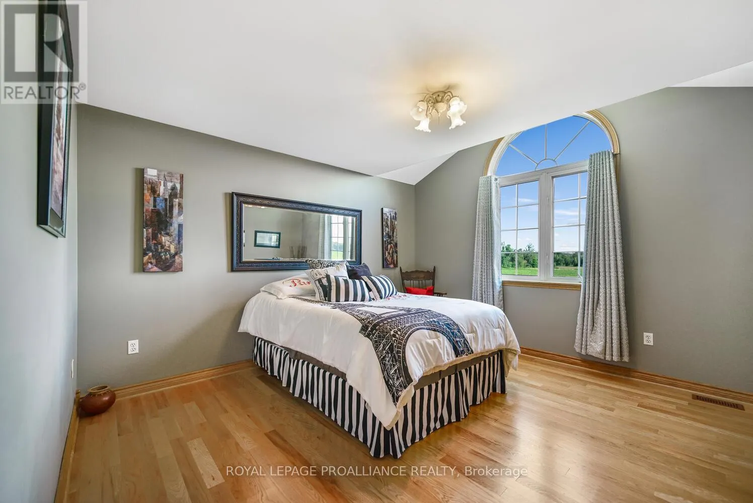 3560/3562 WEIR ROAD