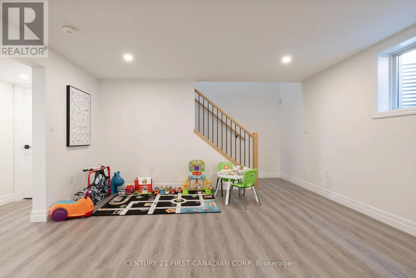19 - 159 COLLINS WAY, #19