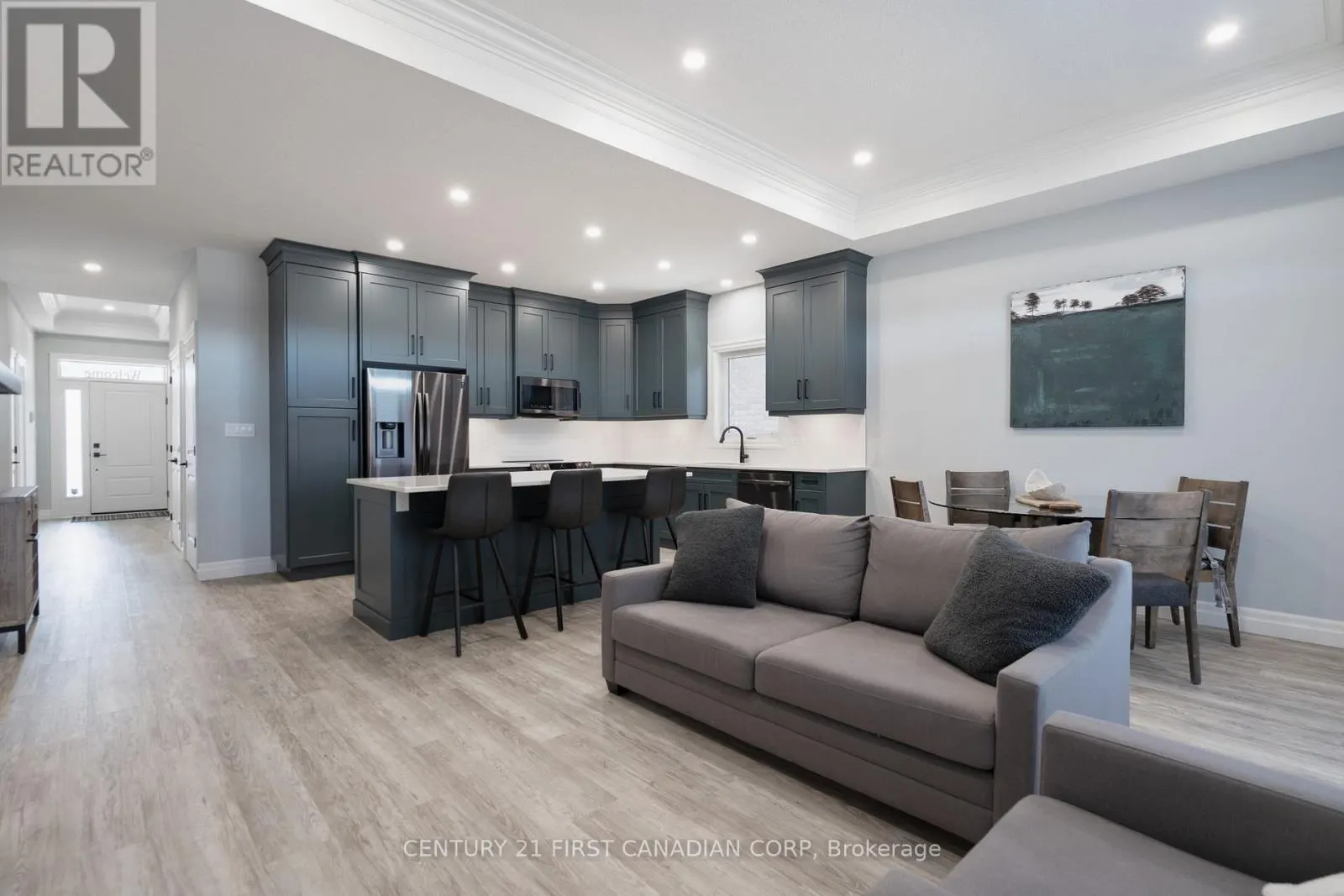 19 - 159 COLLINS WAY, #19
