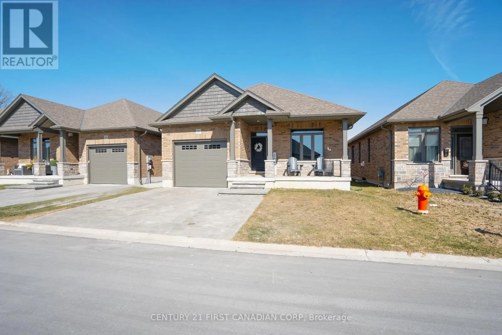 19 - 159 COLLINS WAY, #19