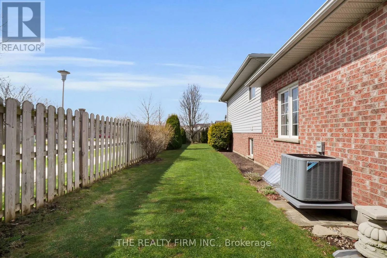 487 FOREST CREEK PLACE